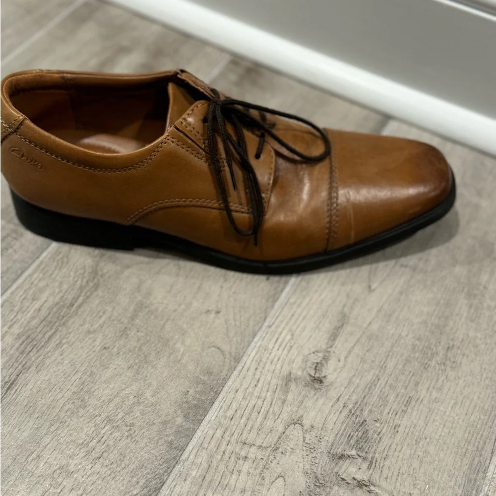 Clarks men’s Oxford shoes, size 9 - Picture 8 of 8